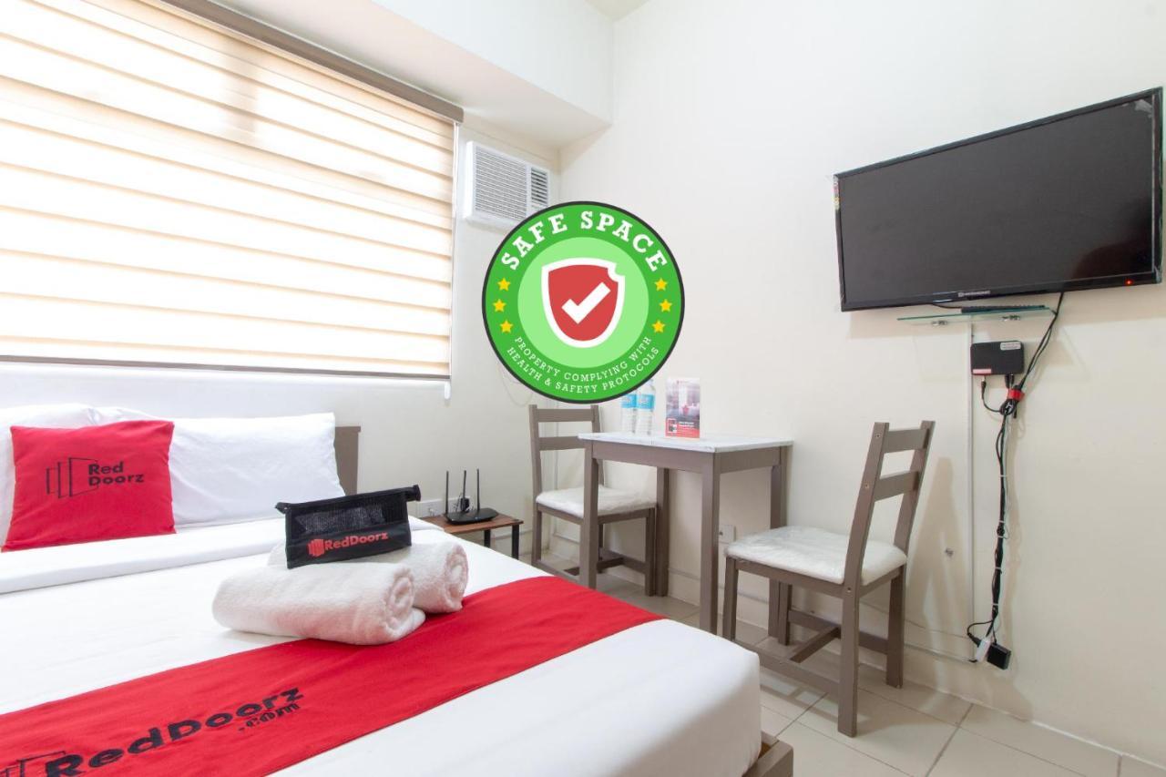 Reddoorz Plus @ Urban Deca Tower Edsa 2 Mandaluyong Bagian luar foto