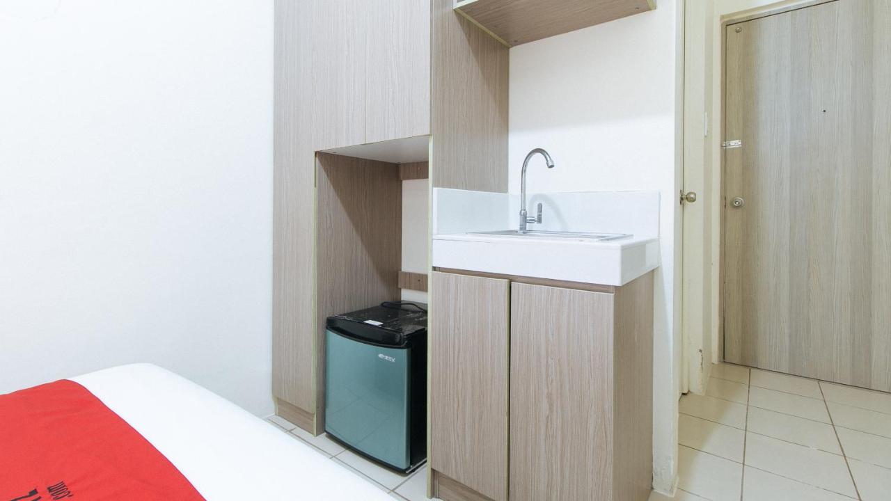Reddoorz Plus @ Urban Deca Tower Edsa 2 Mandaluyong Bagian luar foto