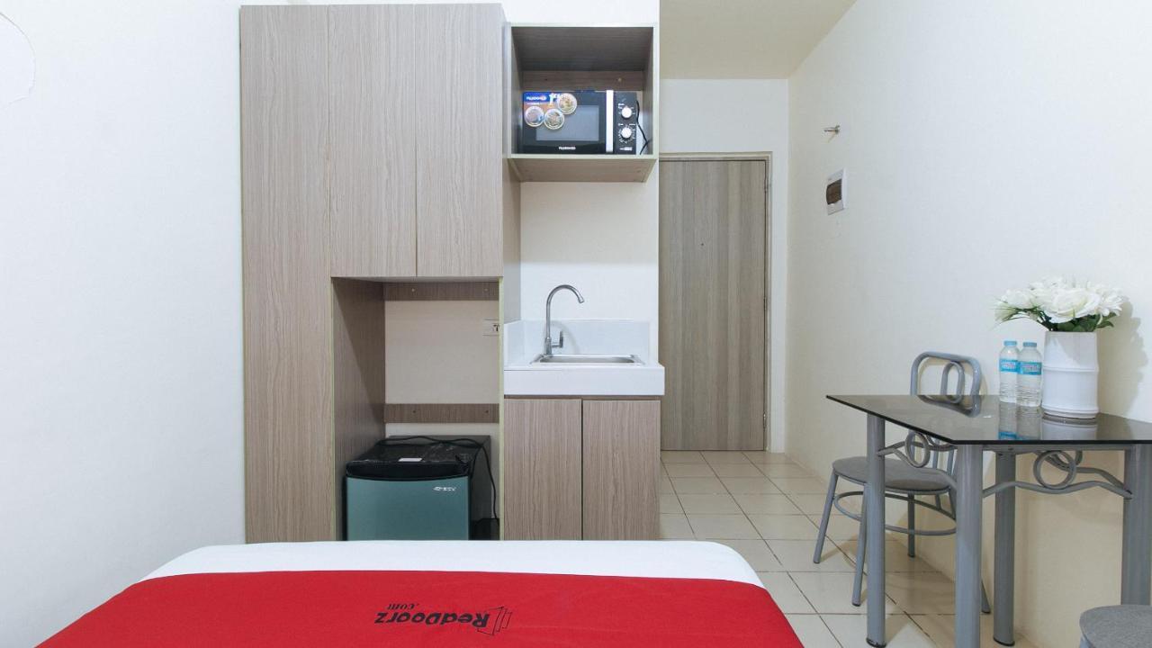 Reddoorz Plus @ Urban Deca Tower Edsa 2 Mandaluyong Bagian luar foto